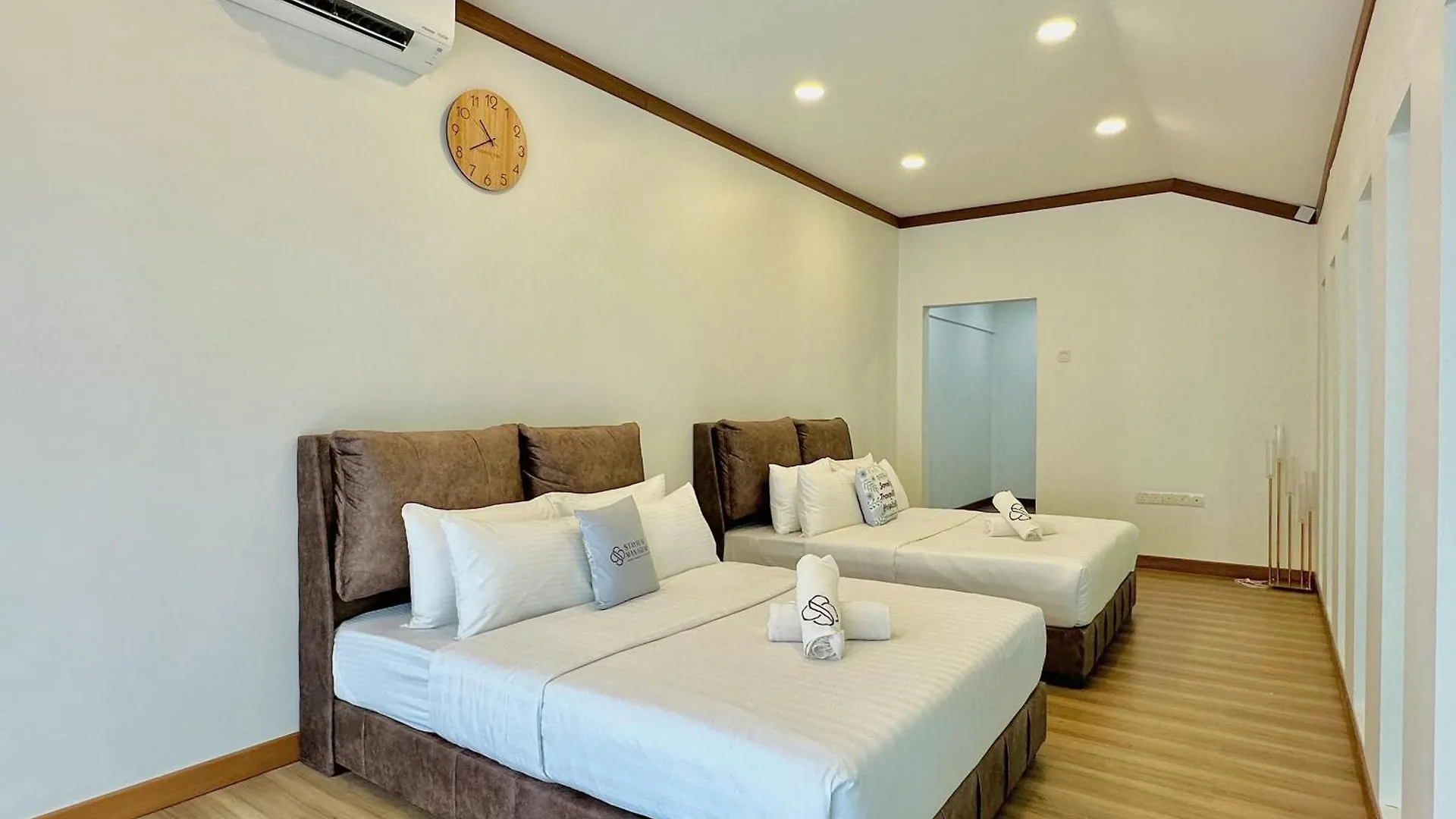 Prázdninový dům Mount Austin Landed Homestay 16Pax Karaoke Jacuzzi Bbq By Stayrene Johor Bahru