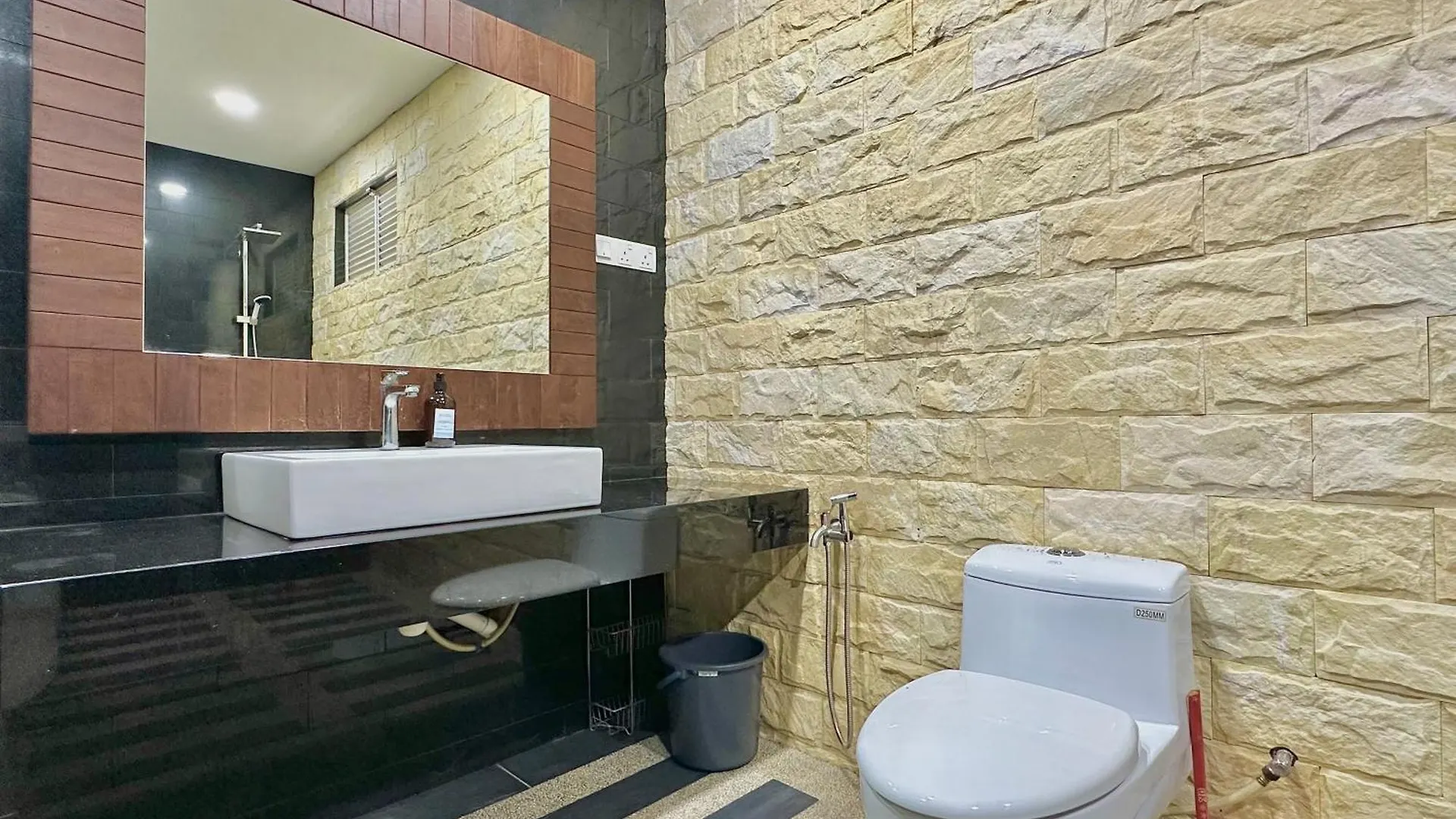Mount Austin Landed Homestay 16Pax Karaoke Jacuzzi Bbq By Stayrene Johor Bahru Malaysia